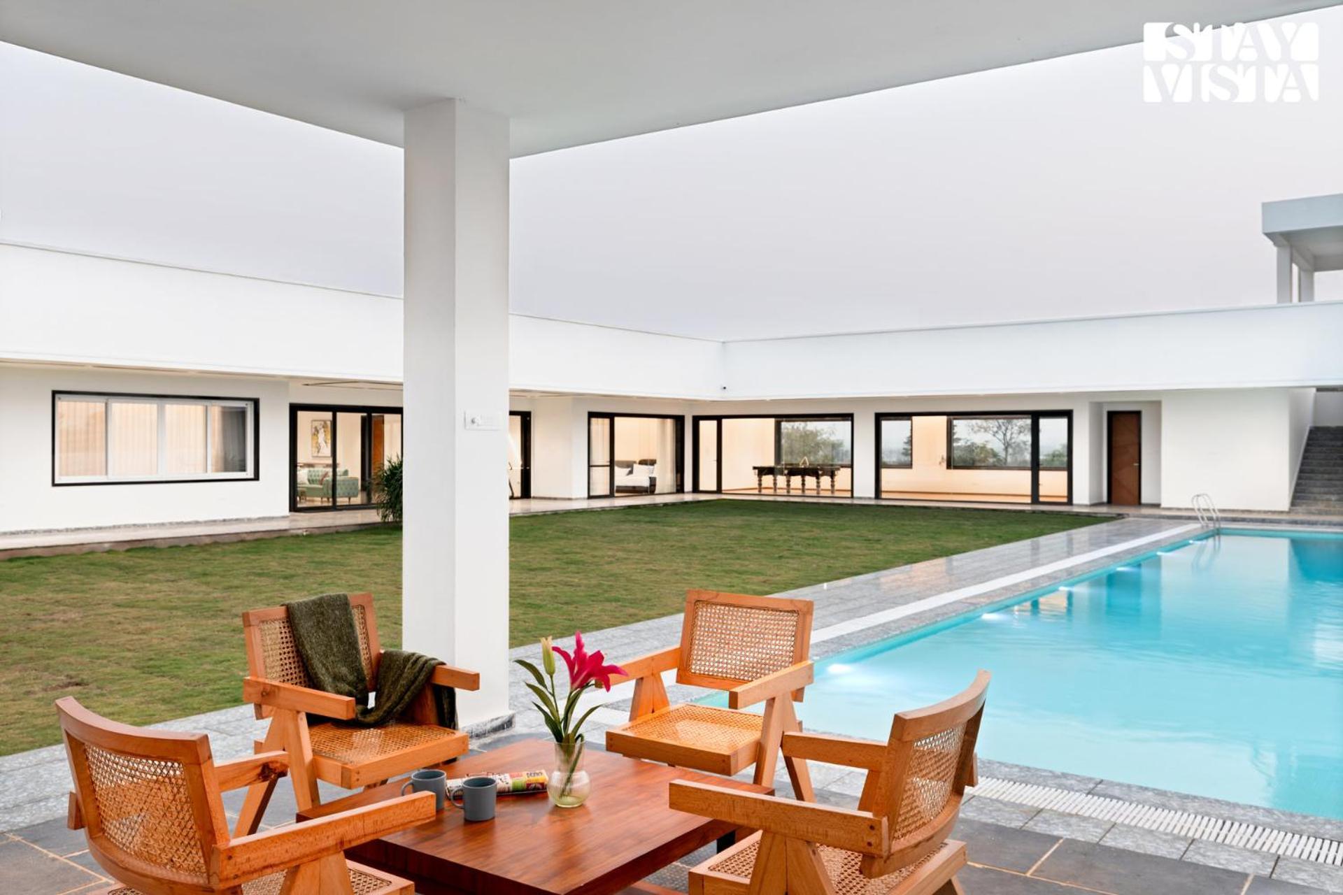 Stayvista At Aj House With Pvt Pool & Projector Set-Up Χιντεραμπάντ Εξωτερικό φωτογραφία